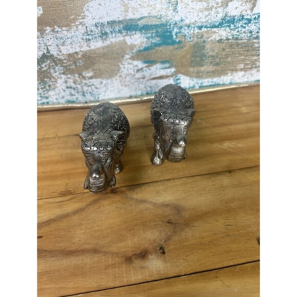 Vintage Set Of 2 Metal Elephant Lucky - Picture 2 of 6